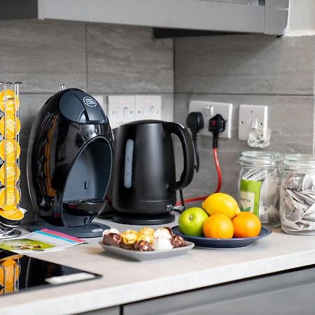 Kensington Modern Apartment 런던 외부 사진
