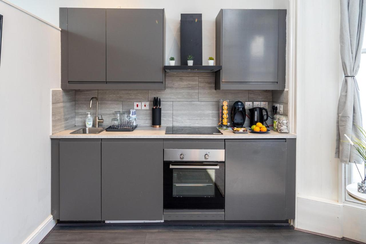 Kensington Modern Apartment 런던 외부 사진