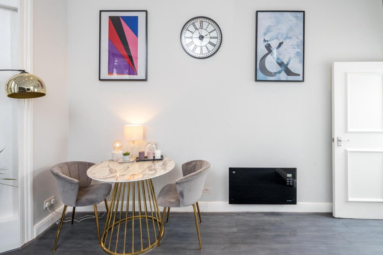 Kensington Modern Apartment 런던 외부 사진